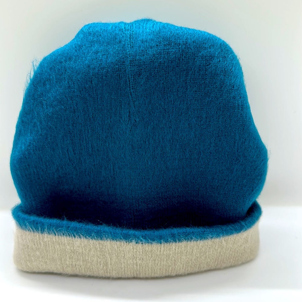 Beanie new aqua teal cream reversible cap hat South American Ecuadorian soft